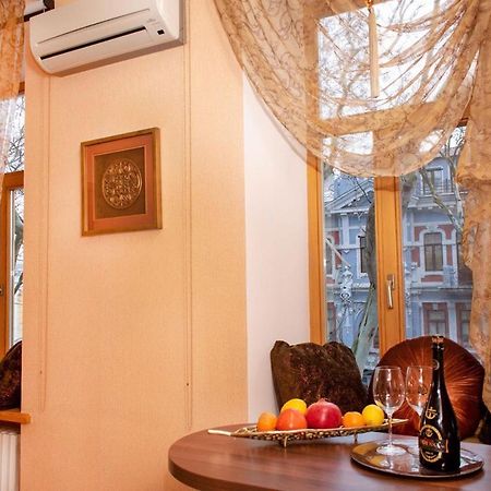Mini-Hotel In The Very Heart Of Odessa Eksteriør bilde